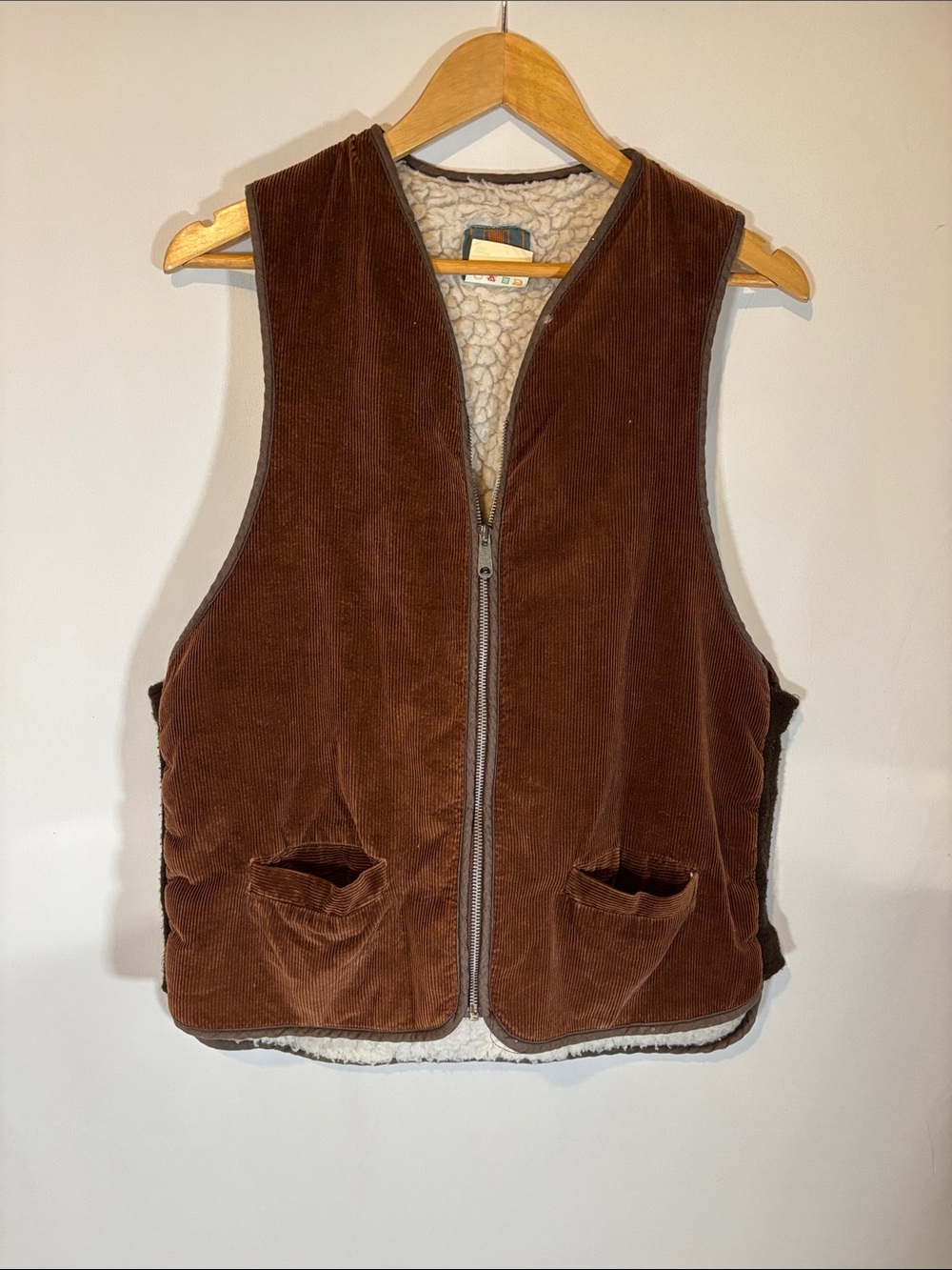 VINTAGE Brown fleece lined Corduroy workwear Vest with Contrast Trim